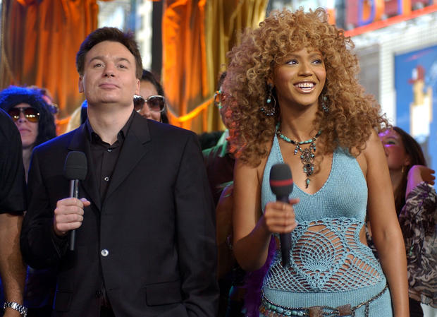 frank-micelotta-beyonce-knowles-and-mike-myers.jpg 