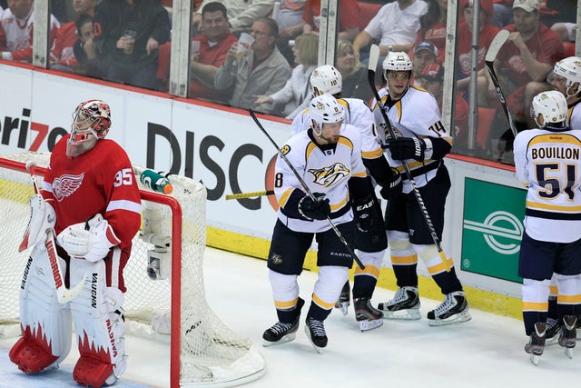 Predators celebrate the goal by Sergei Kostitsyn  