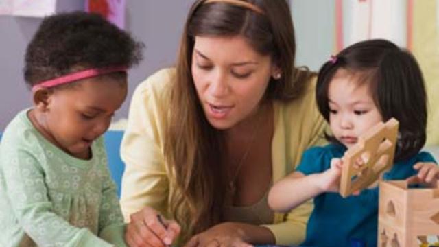 preschool-teacher-with-toddlers.jpg 