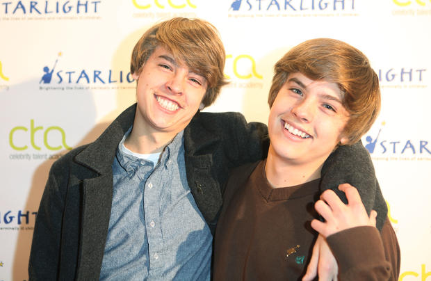 tim-whitby-actors-cole-sprouse-and-dylan-sprouse-41.jpg 