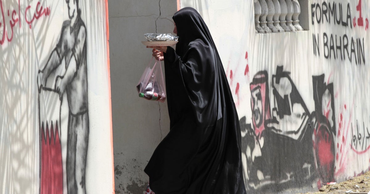 Formula One race protest gets violent in Bahrain - CBS News