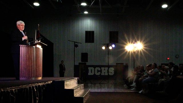gingrich-Delaware-AP120418115198.JPG 