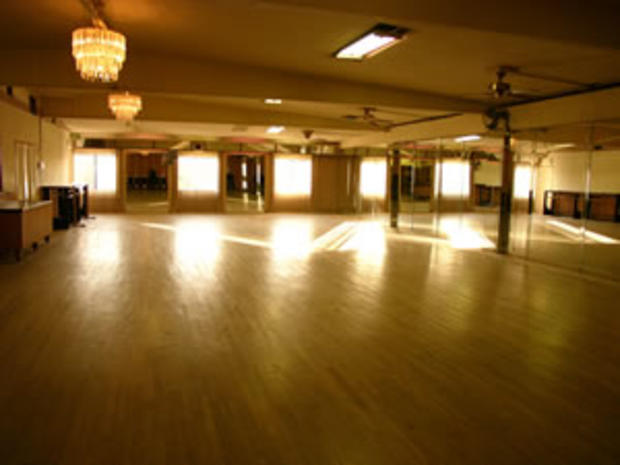 Hollywood Dance Center 