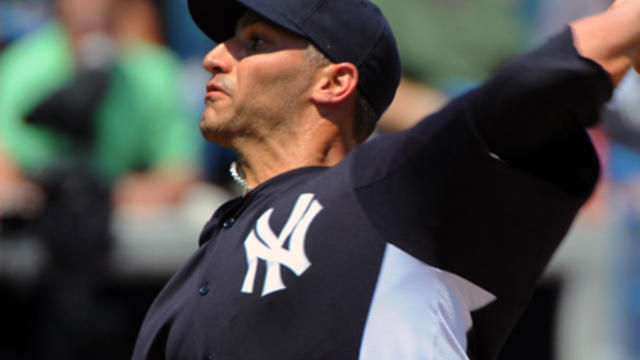 Andy Pettitte making a comeback with Yankees