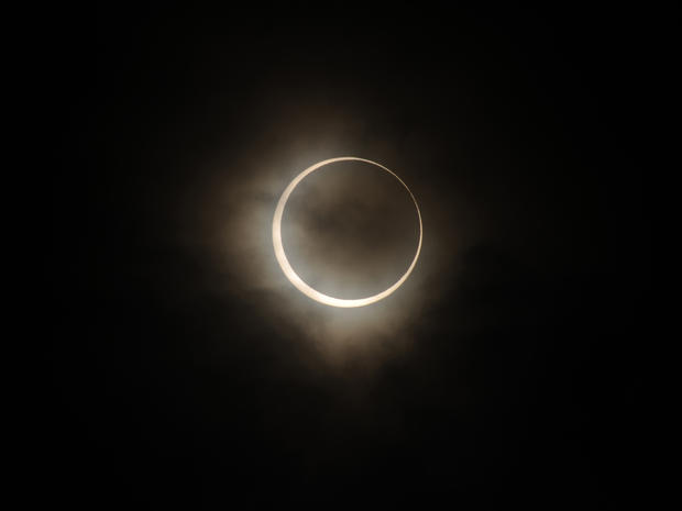 solar eclipse, tokyo, japan 