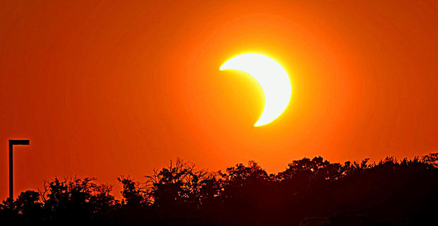 eclipse-hudson.jpg 