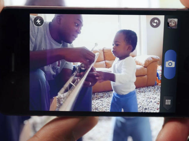 Facebook launches Camera app 