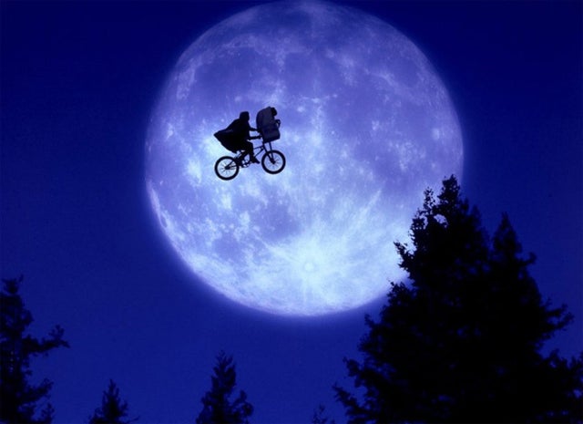 ET_moon.jpg