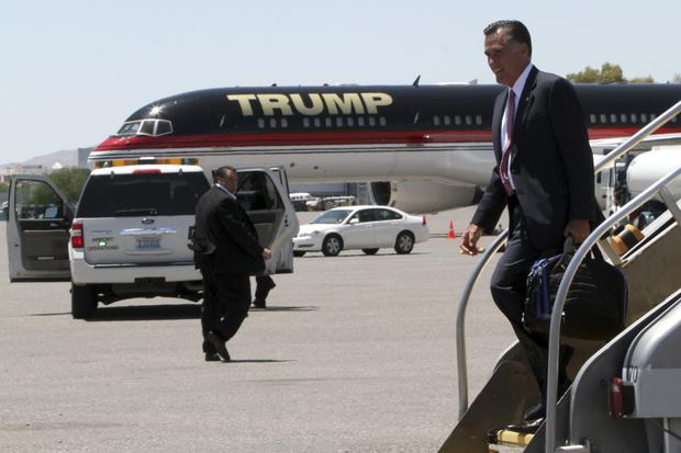 Romney, Trump plane 