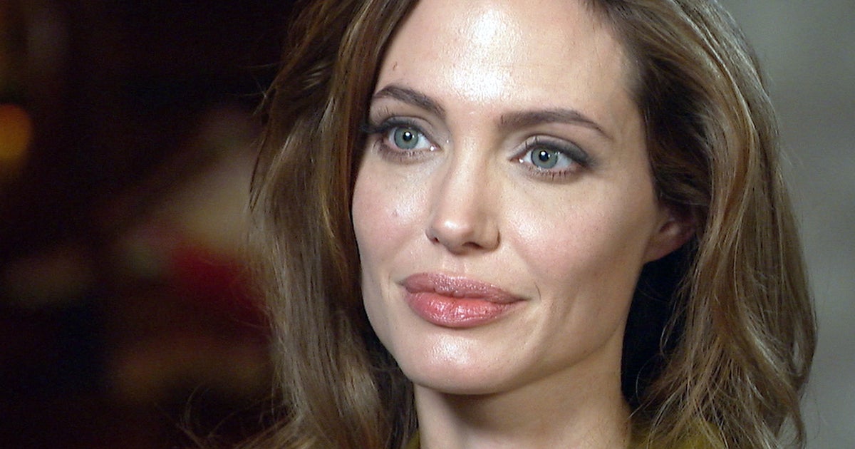 Angelina Jolie: Behind the camera - CBS News