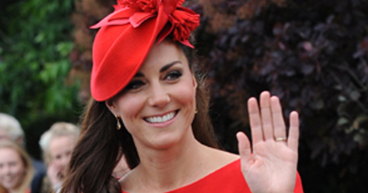 kate middleton red dress jubilee Kate Middleton Recycles a Poppy-Red Coat Dress for a Jubilee Visit to Wales