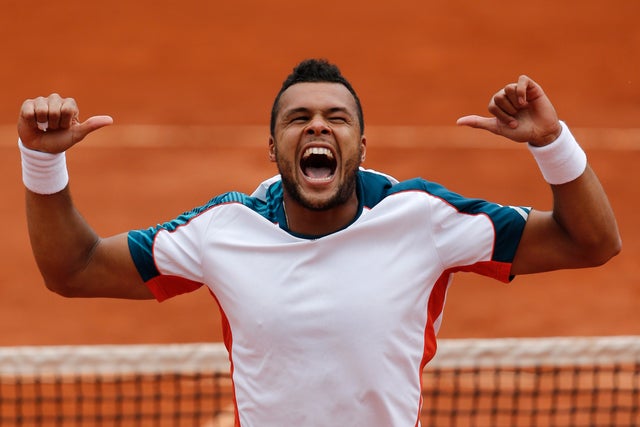 Jo-Wilfried Tsonga celebrates  
