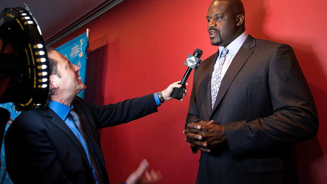 d-dipasupil-former-nba-player-shaquille-oneal.jpg 
