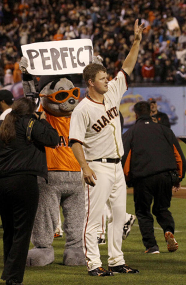 Matt Cain celebrates after the final out of the ninth inning 
