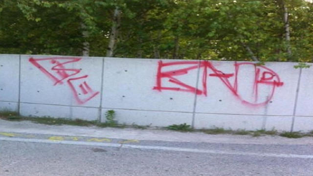 police-memorial-vandalism.jpg 