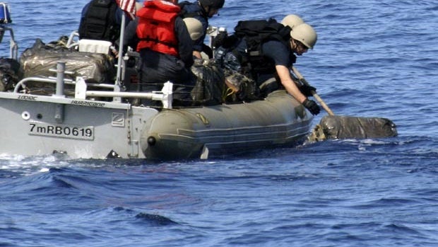 pot_smuggling_AP050101127038.jpg 