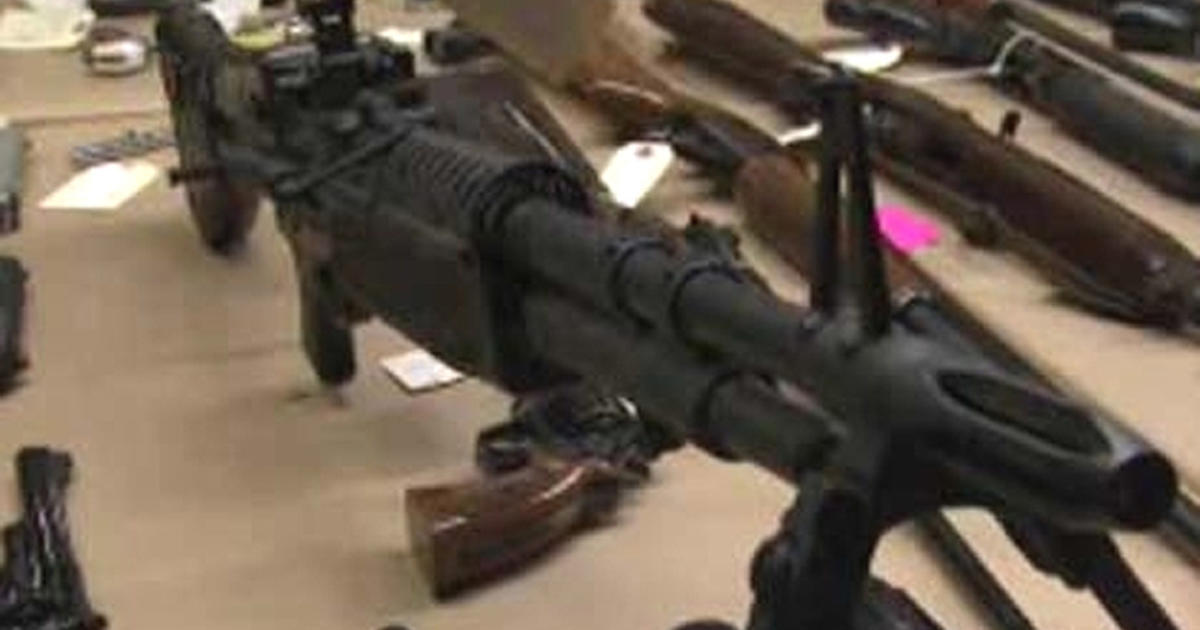 Chicago gun turnin yields 5,500 firearms CBS News