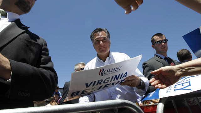 Mitt Romney campaigns 