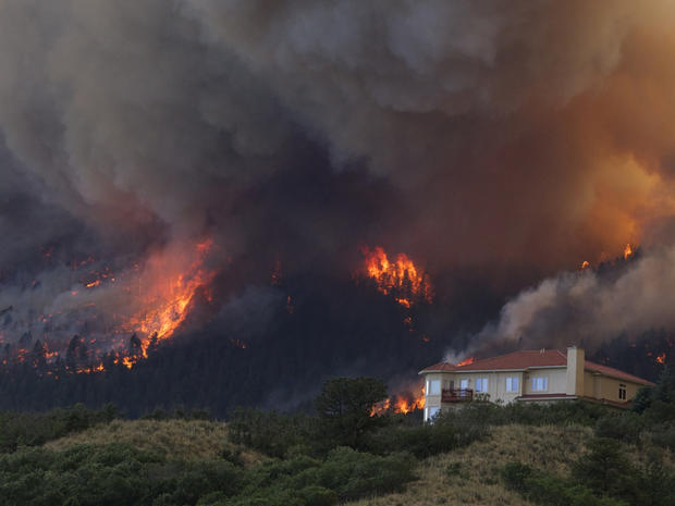 The Waldo Canyon Fire moves into subdivisions in Colorado Springs 