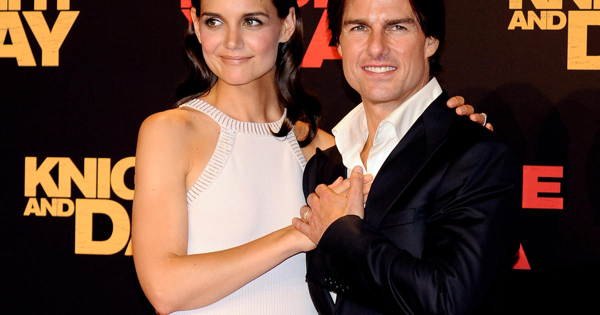 Katie Holmes and Tom Cruise reach divorce settlement - CBS News