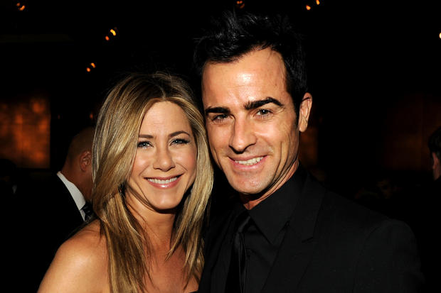 137860259-kevin-winter-actress-director-jennifer-aniston-and-actor-director-justin-theroux.jpg 