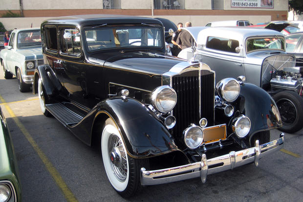 1934 Packard 1101 Club Sedan 