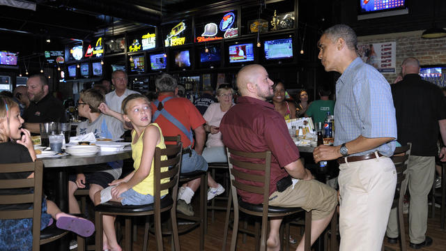 President Obama talks with patrons of Ziggy's Pub and Restaurant in Amherst, Ohio, Thursday 