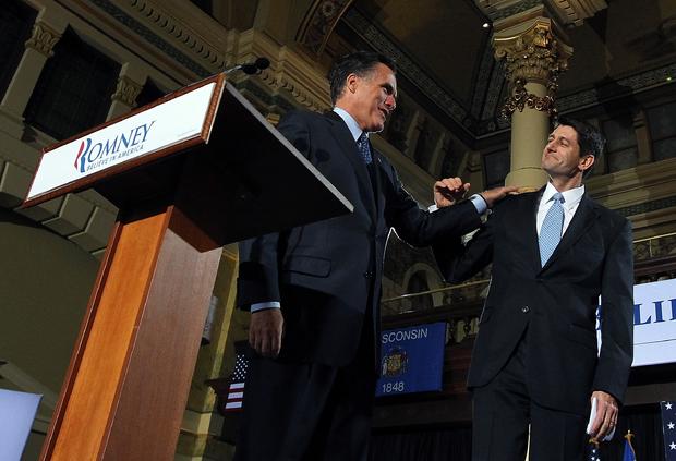 Ryan_Romney_hands_shoulder.JPG 