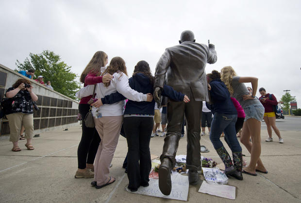 Penn State University To Decide On Fate Of Football Program And Joe Paterno Statue 