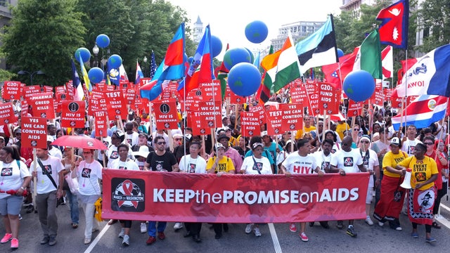 AIDS2012.jpg 