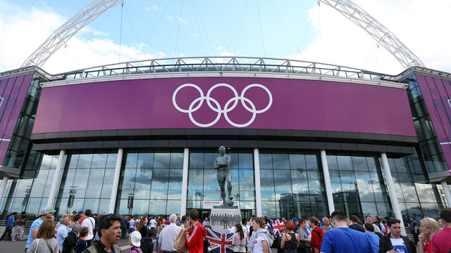 Fans arrive at Wembley Stadium 