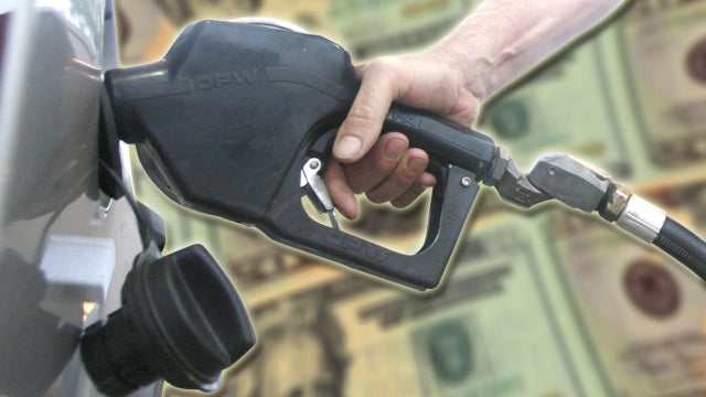 gas_pump_972872_640x480.jpg 