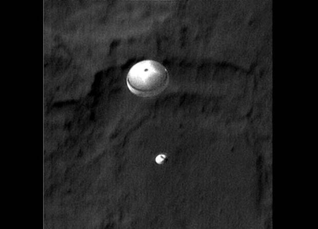Curiositydescent1.jpg 