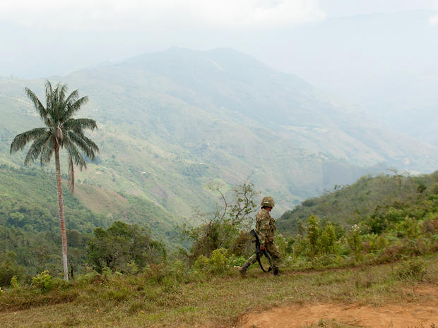 colombia, soldier, jungle, patrol, FARC, guerrillas 