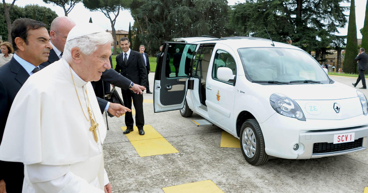 Pope Gets First Electric Car - CBS News