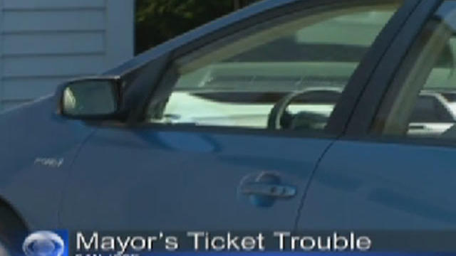 mayor's-prius.jpg 