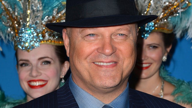  Michael Chiklis 