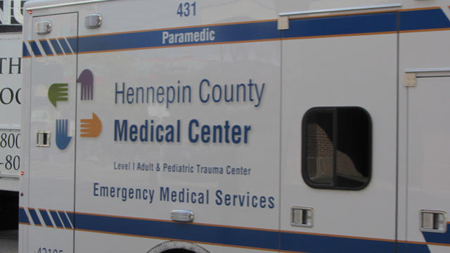 generic-emergency-vehicle-ambulance.jpg 