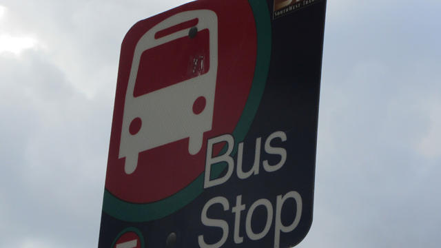 generic-bus-stop-sign-2.jpg 