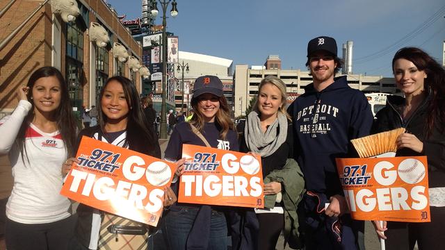 tigers-fans-game-4-alcs-46.jpg 