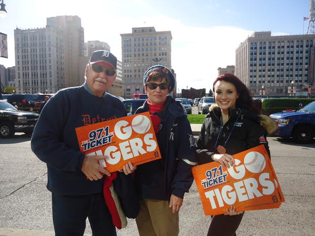 tigers-fans-game-4-alcs-31.jpg 