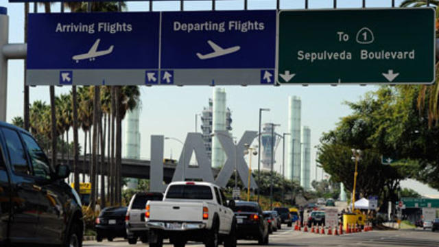 lax-arrival-and-departure-signs.jpg 