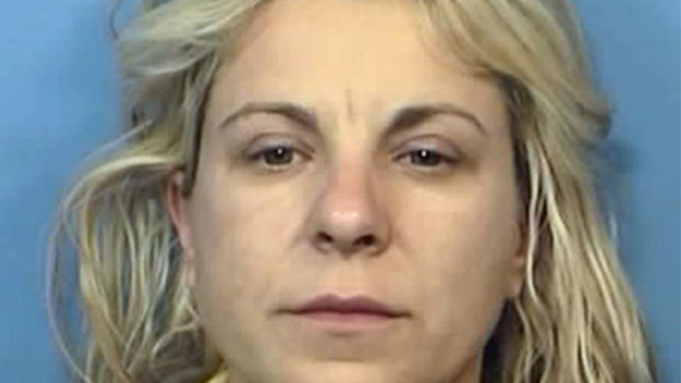Cops: Ill. mom stabbed son 100 times, girl 50 times 