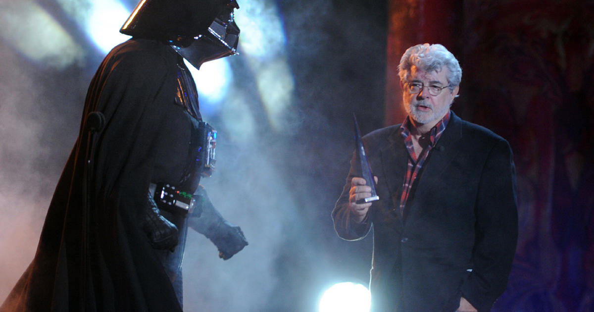 Mark Hamill's First Star Wars Meeting With George Lucas Ended In The Back  Of A Cop Car