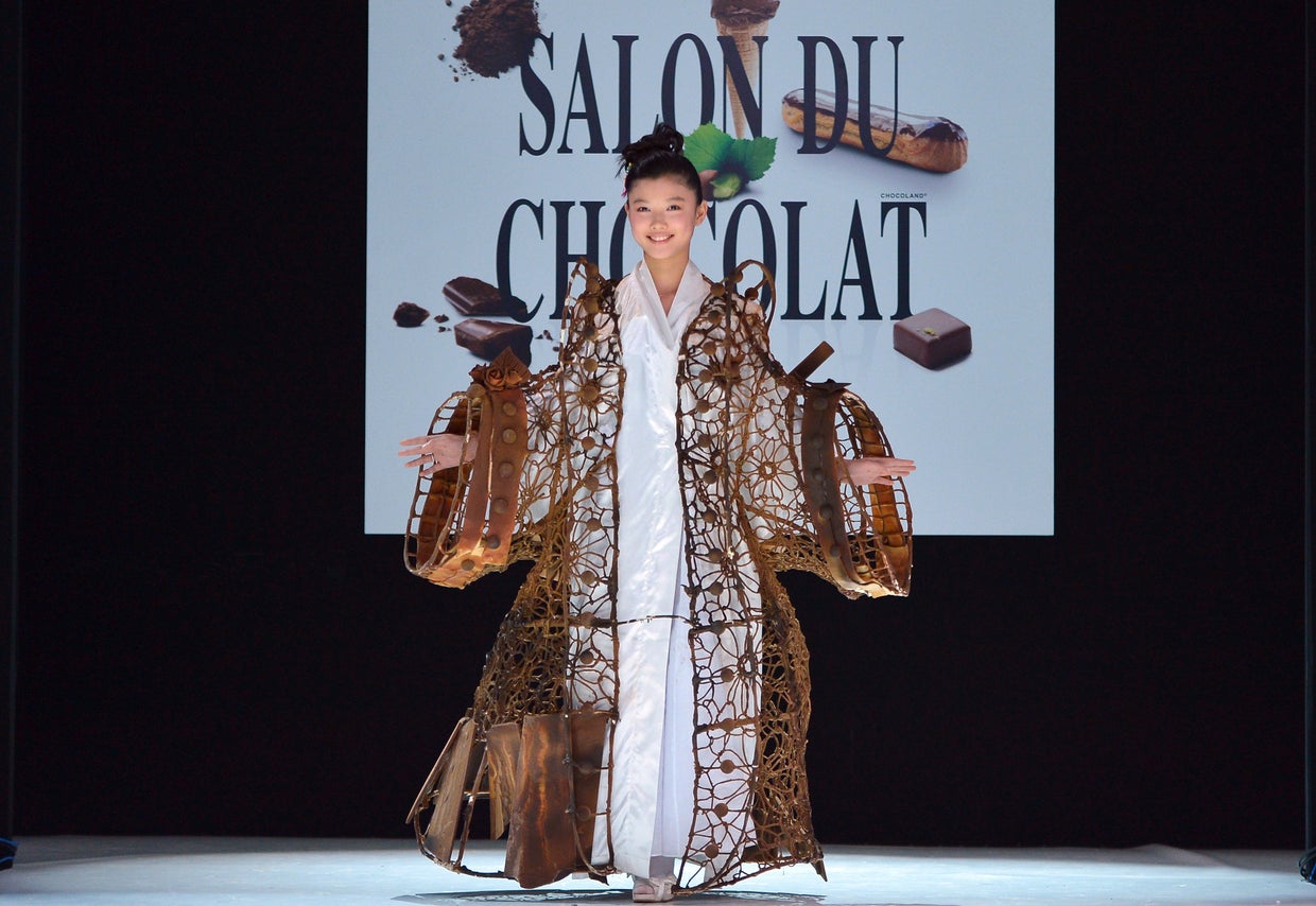 SAMPLE-Eira Dress - Chocolate main image 0