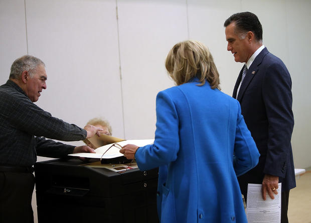 07-RomneyVotesNov62012.jpg 
