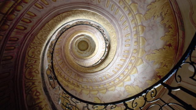 spiral-staircase.jpg 