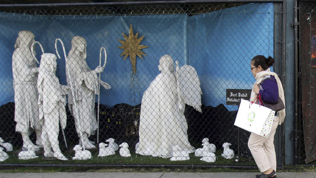 Nativity_AP121052168576.jpg 