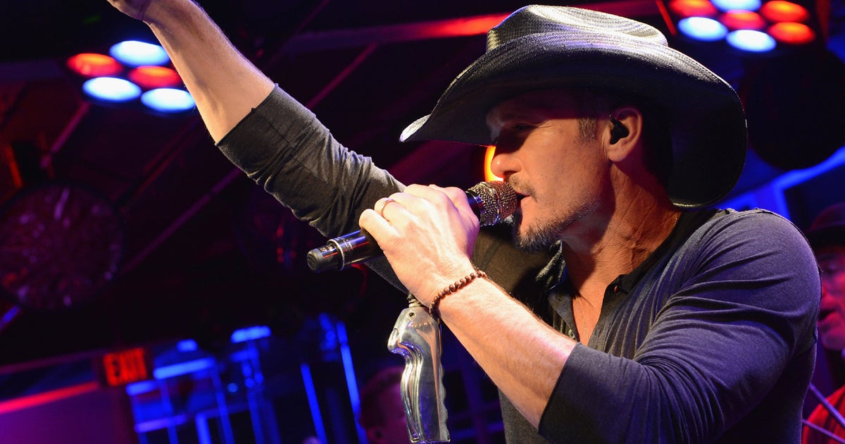 Country singer Tim McGraw playing first U.K. show - CBS News