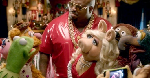 Cee Lo Green and the Muppets release holiday music video 